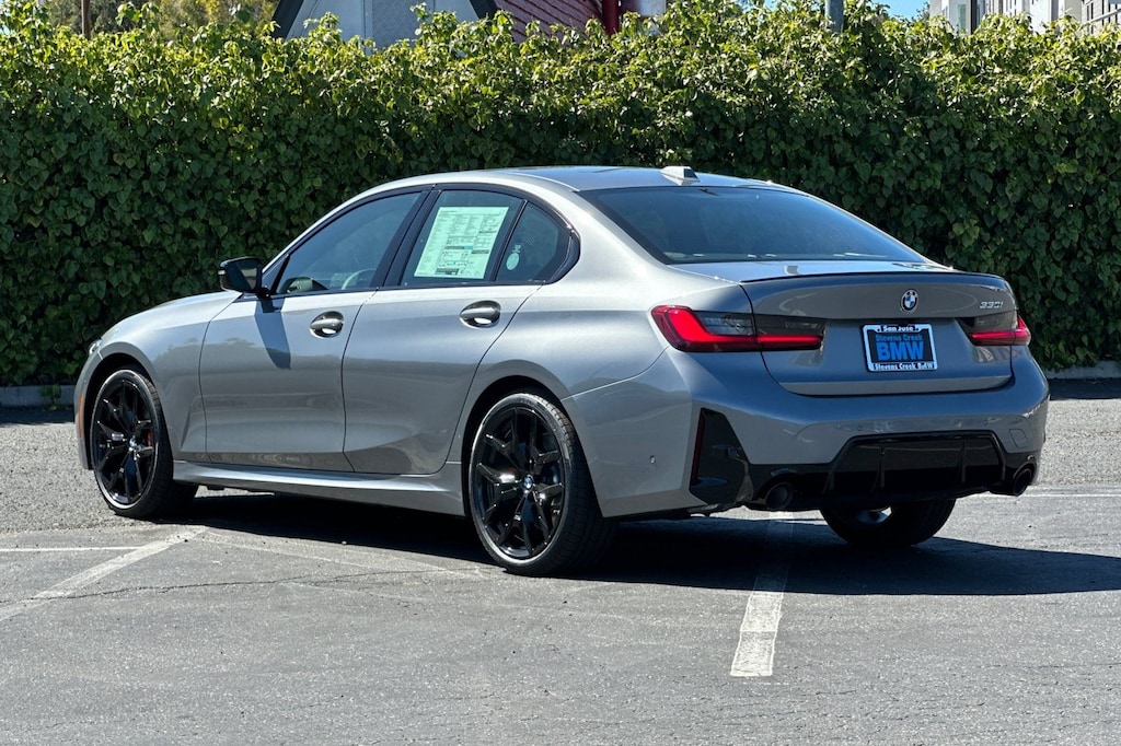 New 2026 BMW 330i Sedan