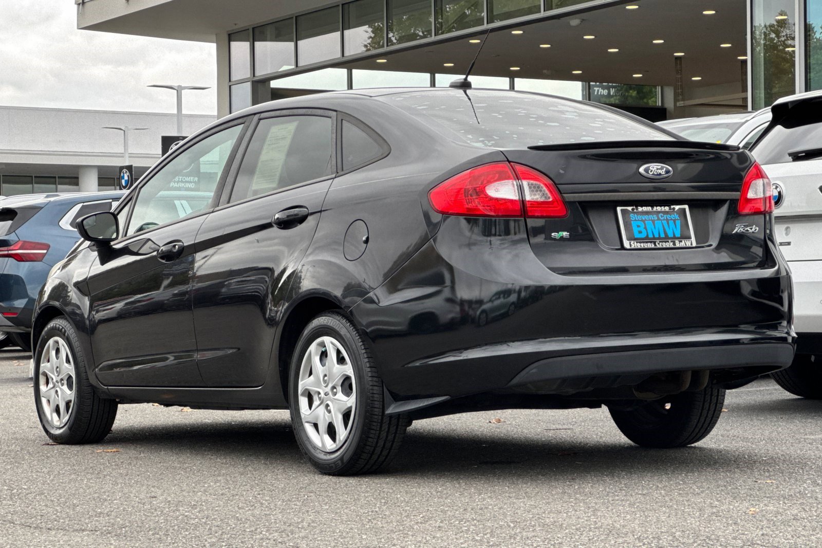 2011 Ford Fiesta SE photo 3