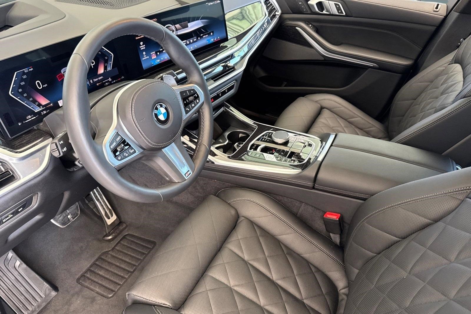 2026 BMW X7 xDrive40i photo 2