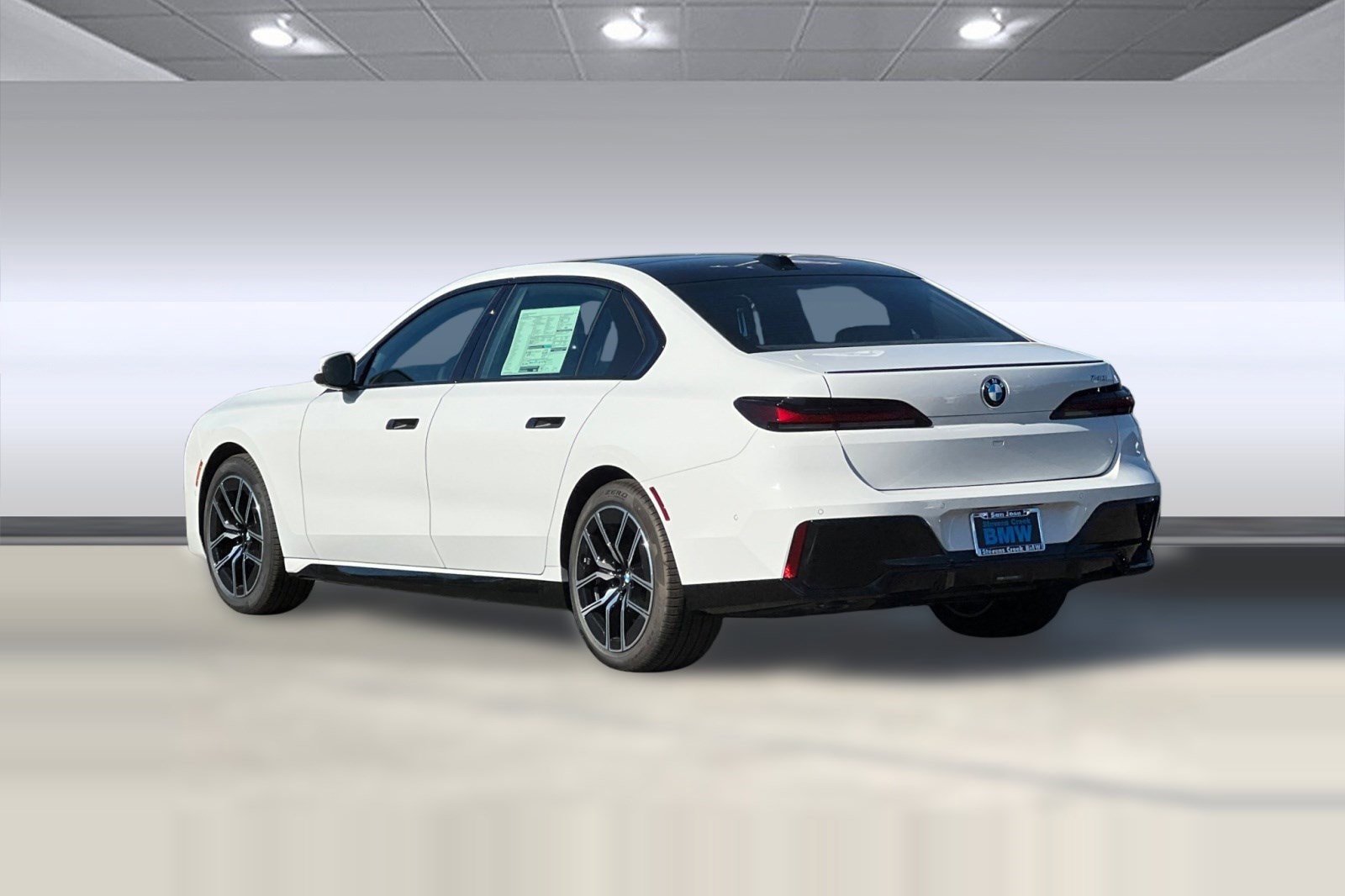 2025 BMW 7 Series 740i - Photo 3