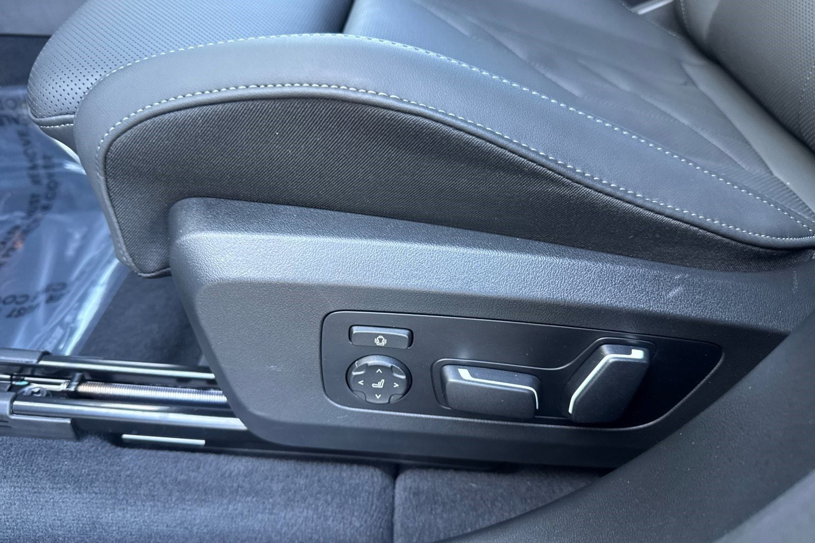 2025 BMW X3 30 - Photo 13