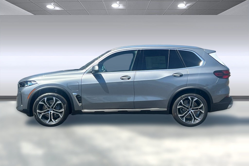 New 2026 BMW X5 PHEV xDrive50e SUV