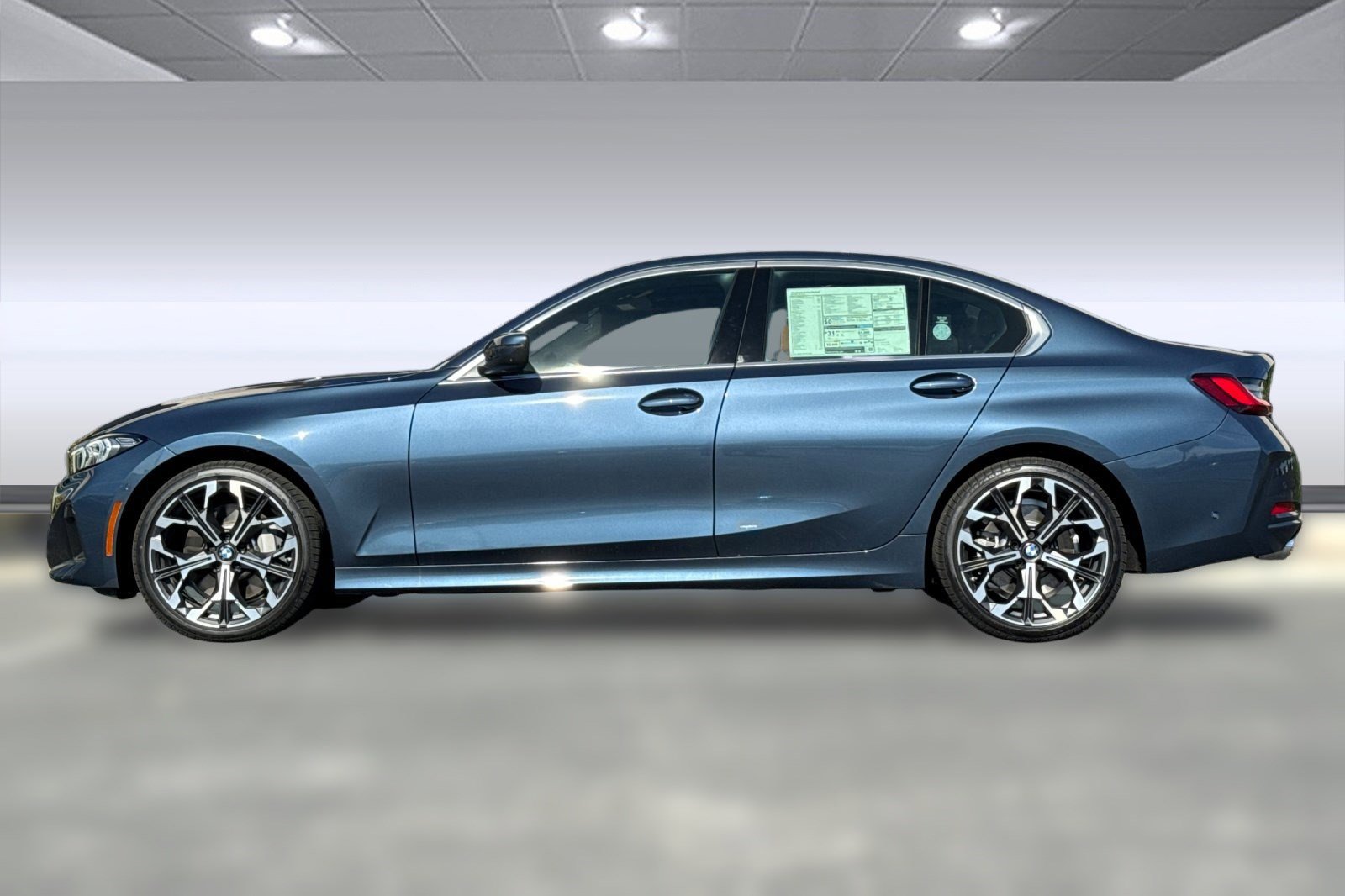 2026 Bmw 330i Sedan photo 3