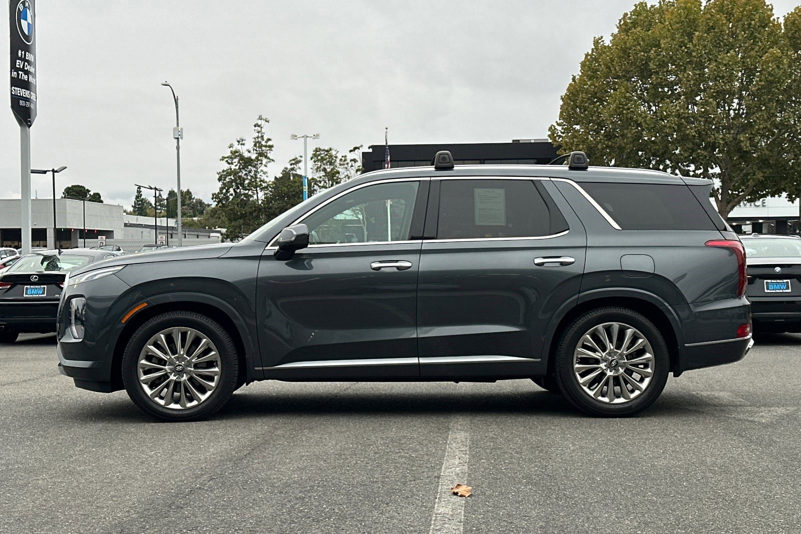 2020 Hyundai Palisade Limited photo 2