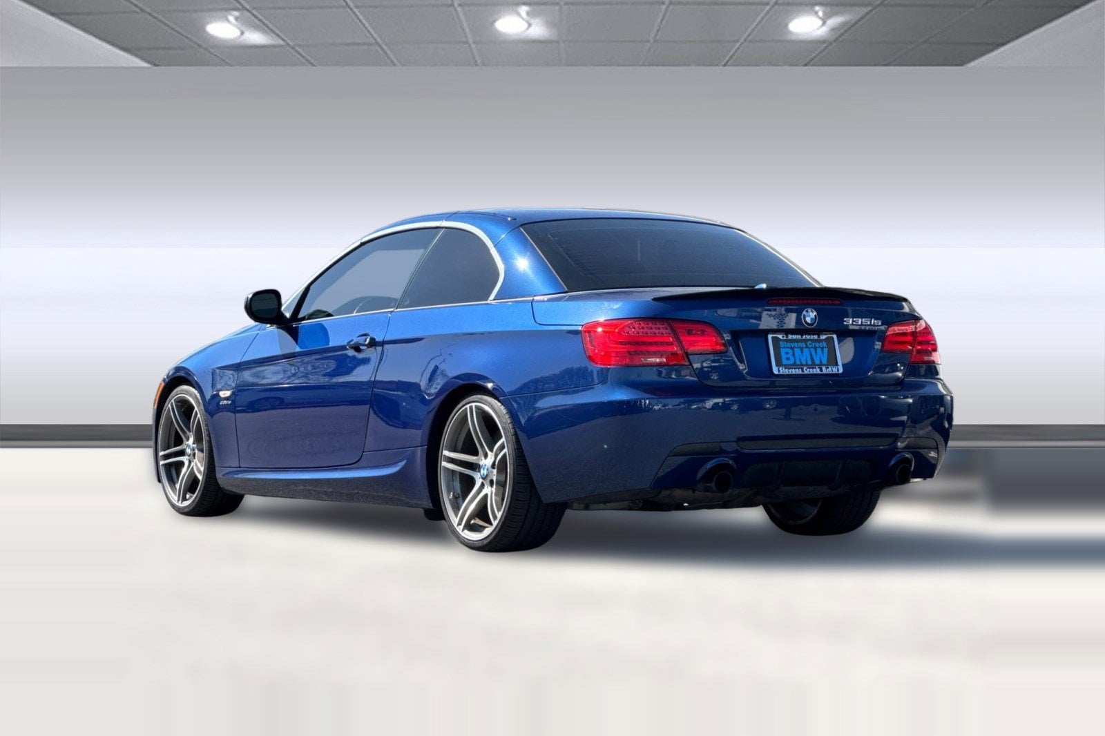 2011 BMW 335is photo 2