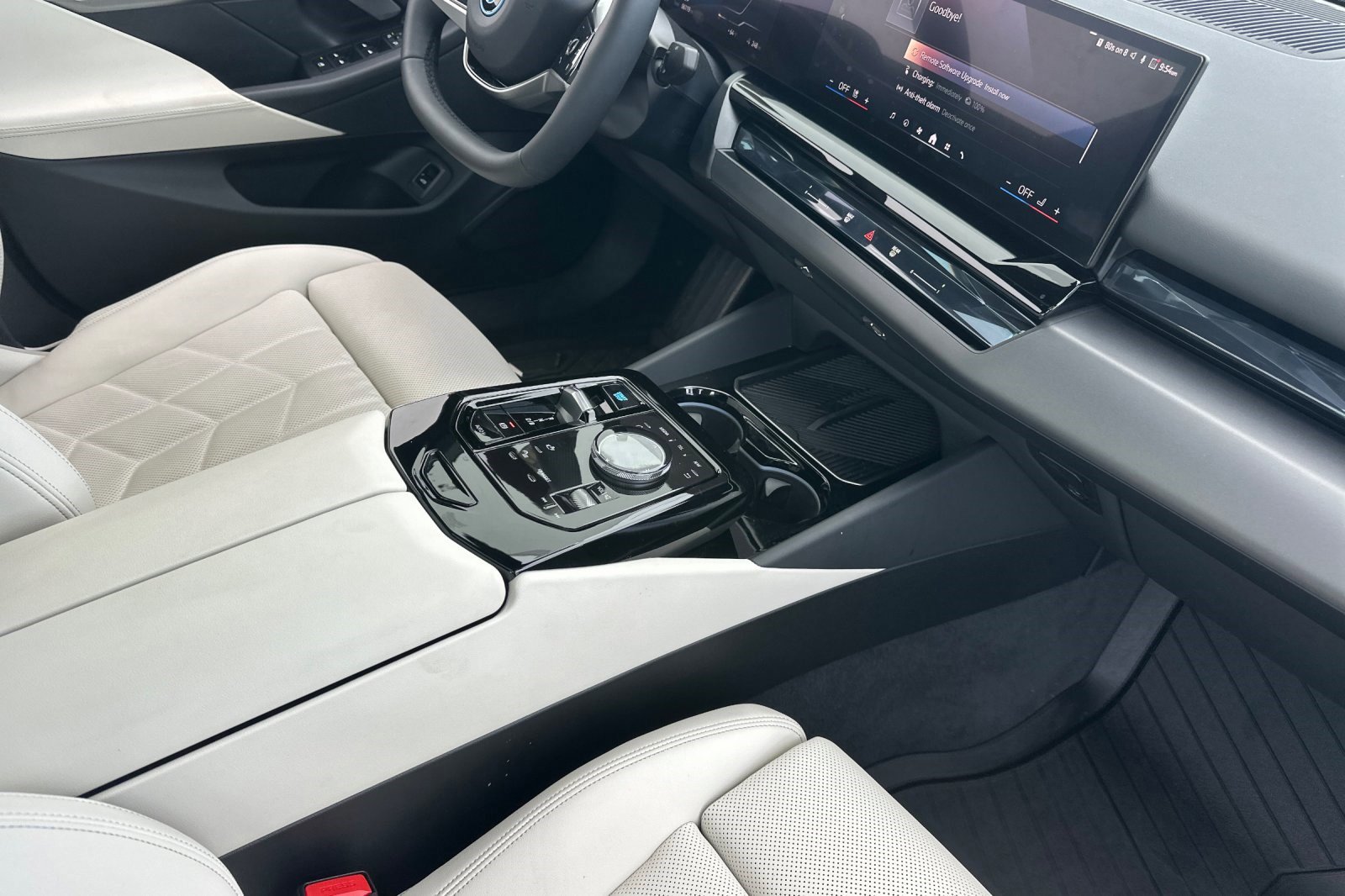 2025 BMW i5 40 - Photo 32