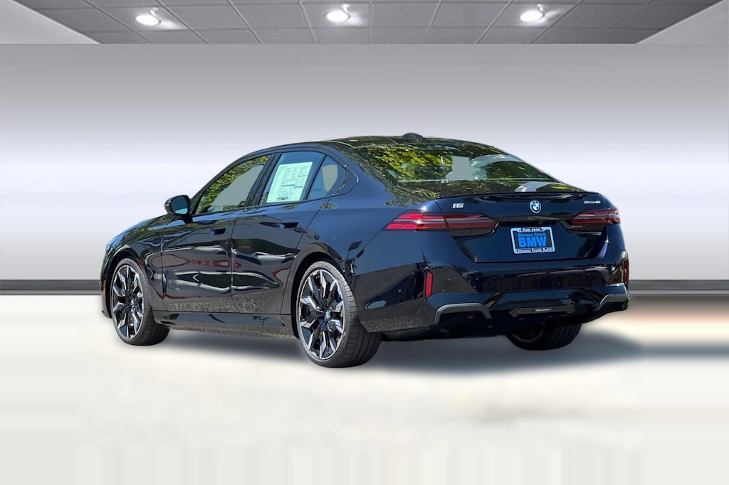 New 2026 BMW i5 xDrive40 Sedan