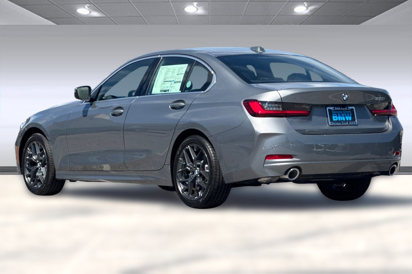 2025 Bmw 330i photo 2
