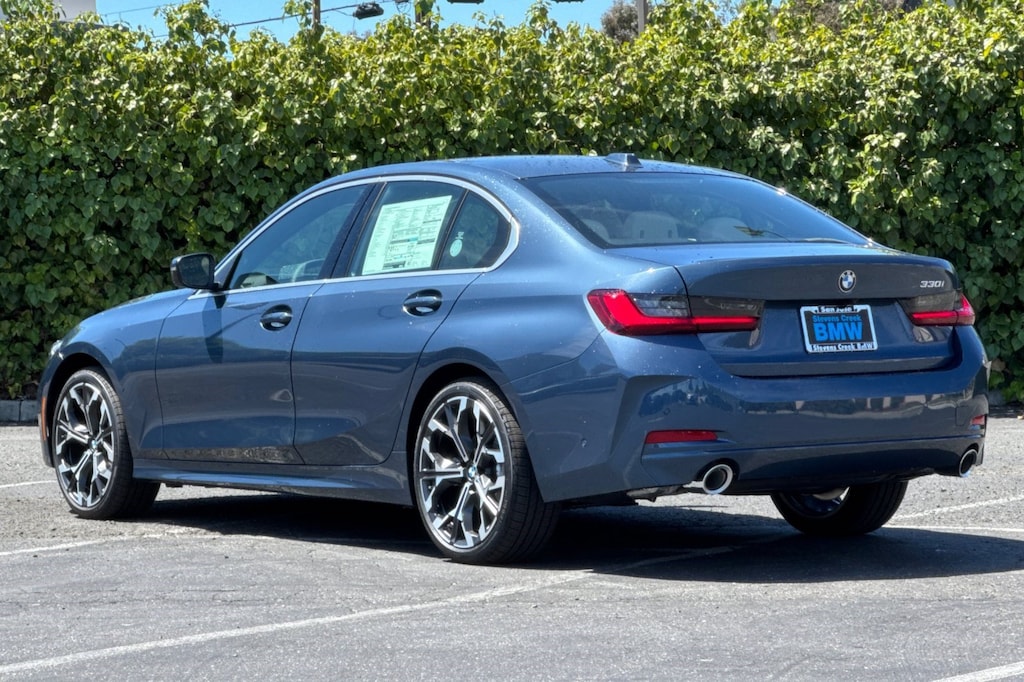 New 2026 BMW 330i Sedan