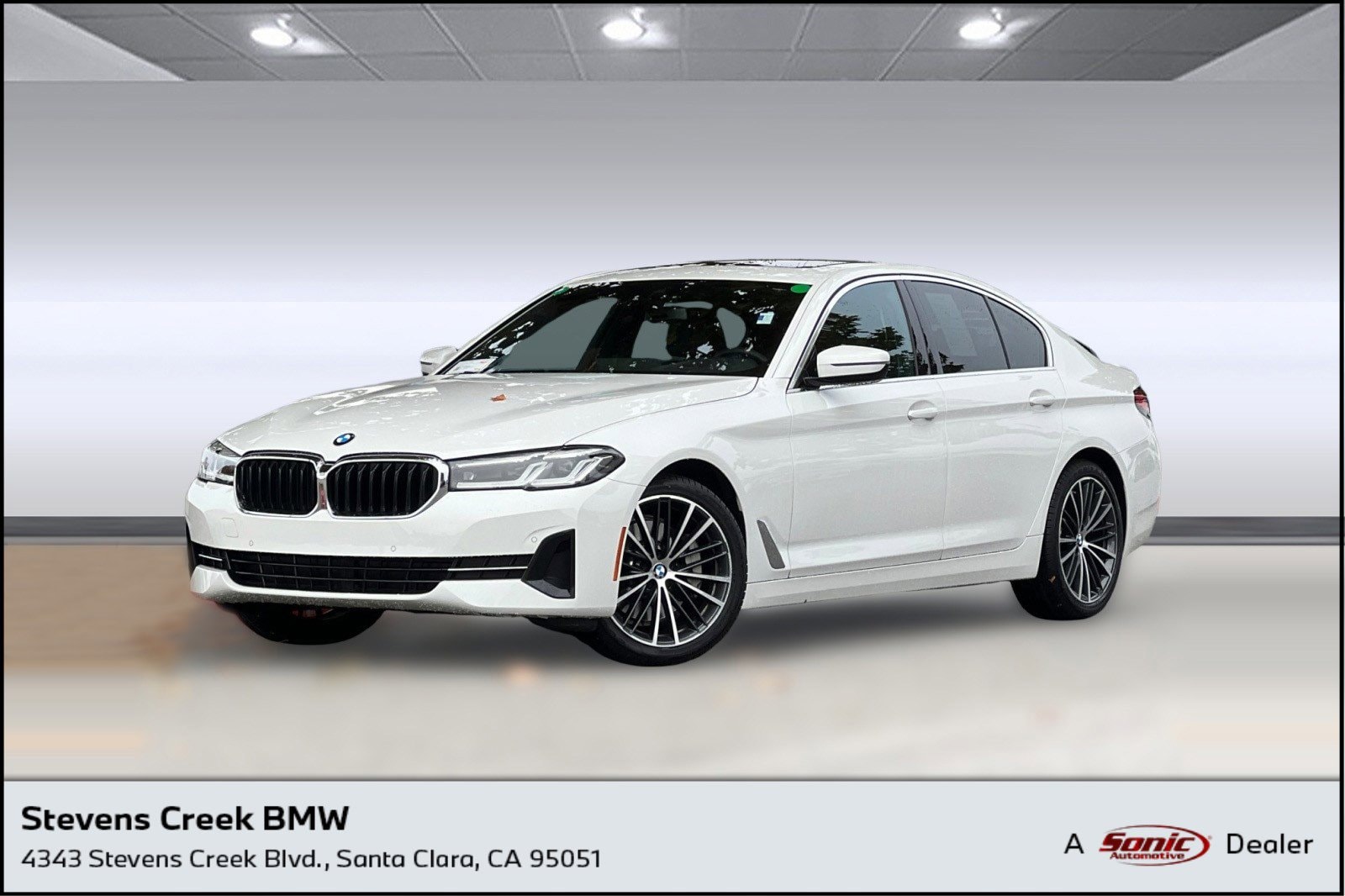 2022 BMW 5 Series 530's photo