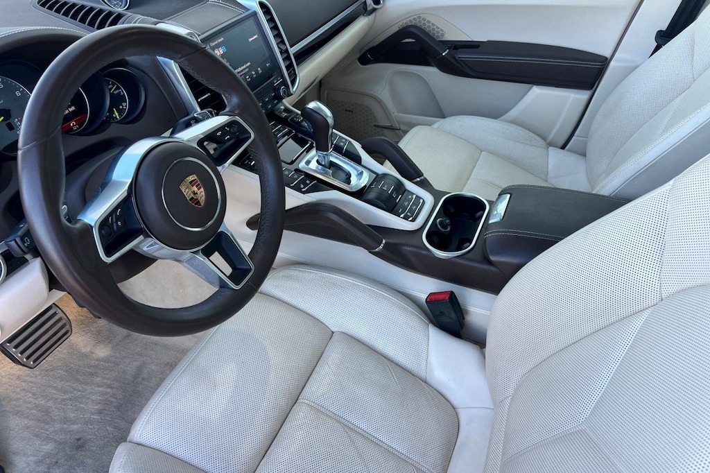 Used 2017 Porsche Cayenne E-Hybrid S SUV