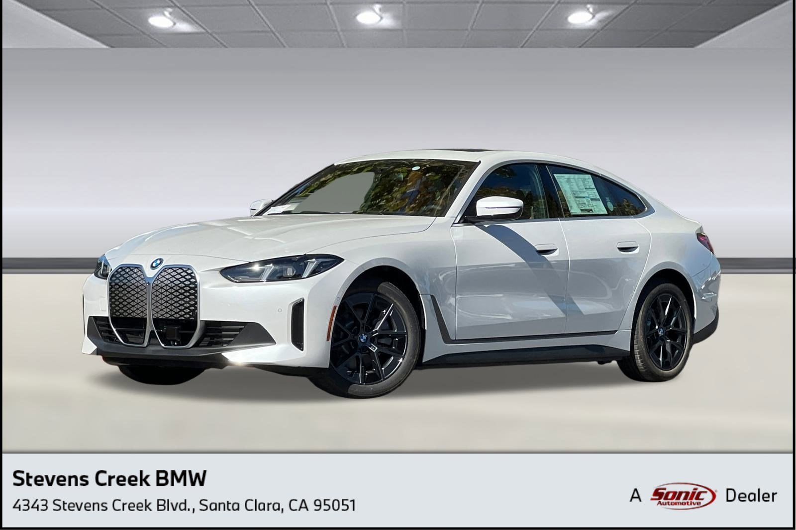 2025 BMW i4 40's photo
