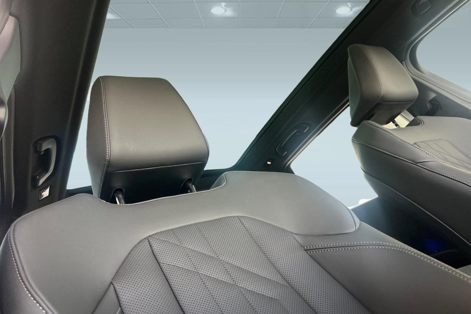 2025 BMW X3 30 - Photo 24