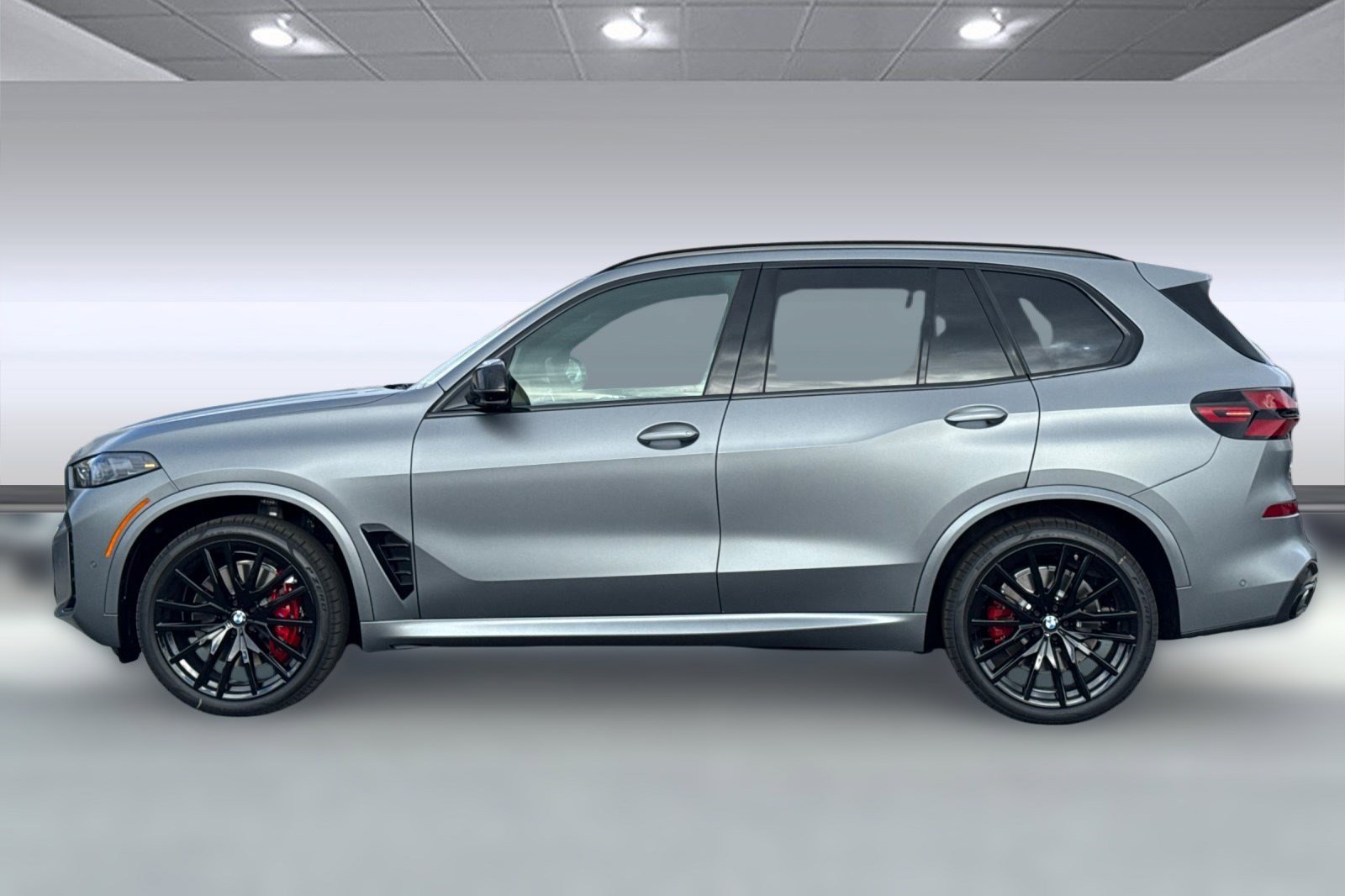 2026 Bmw X5 M60i photo 3