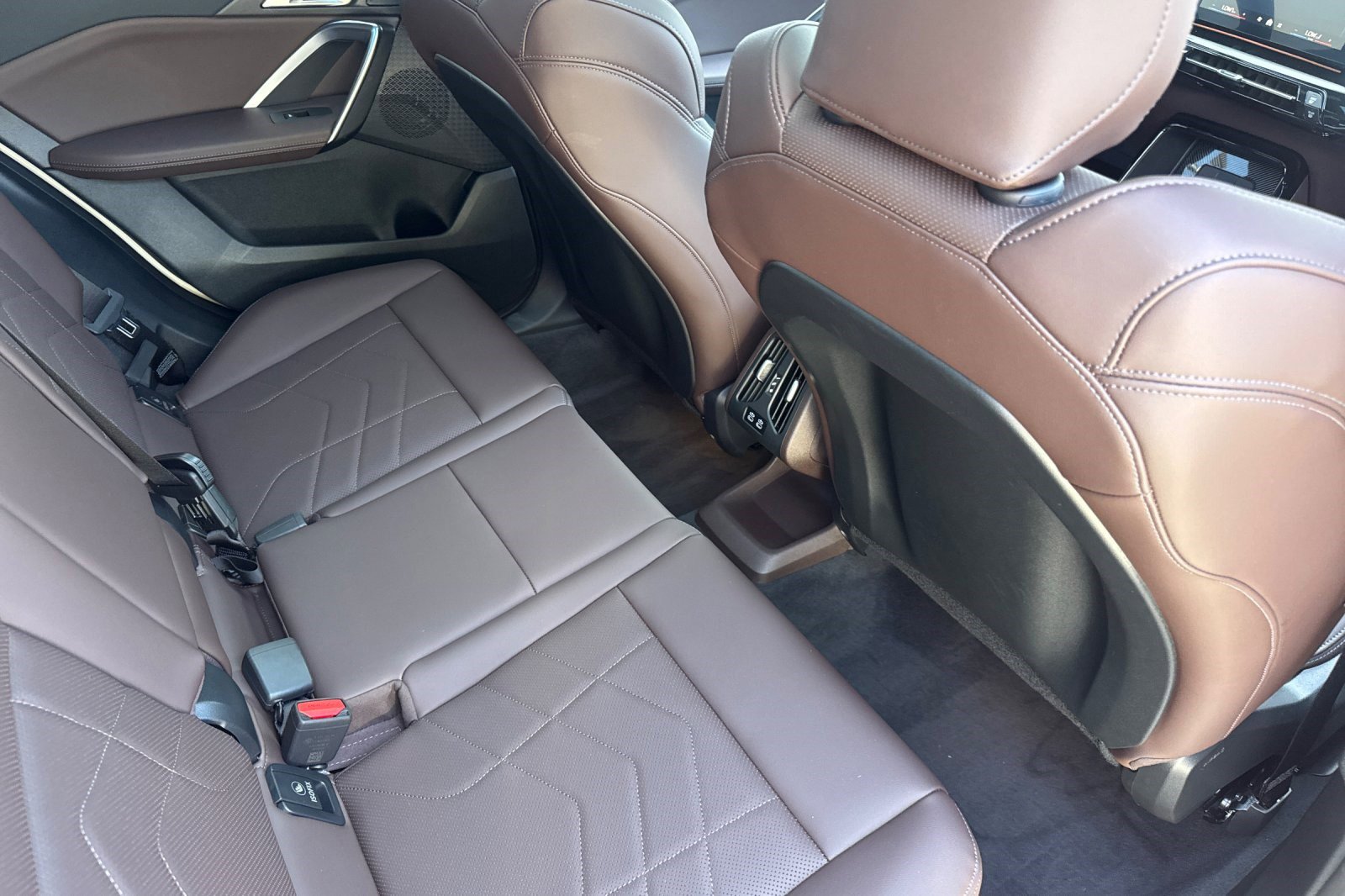2025 BMW X1 28i - Photo 28