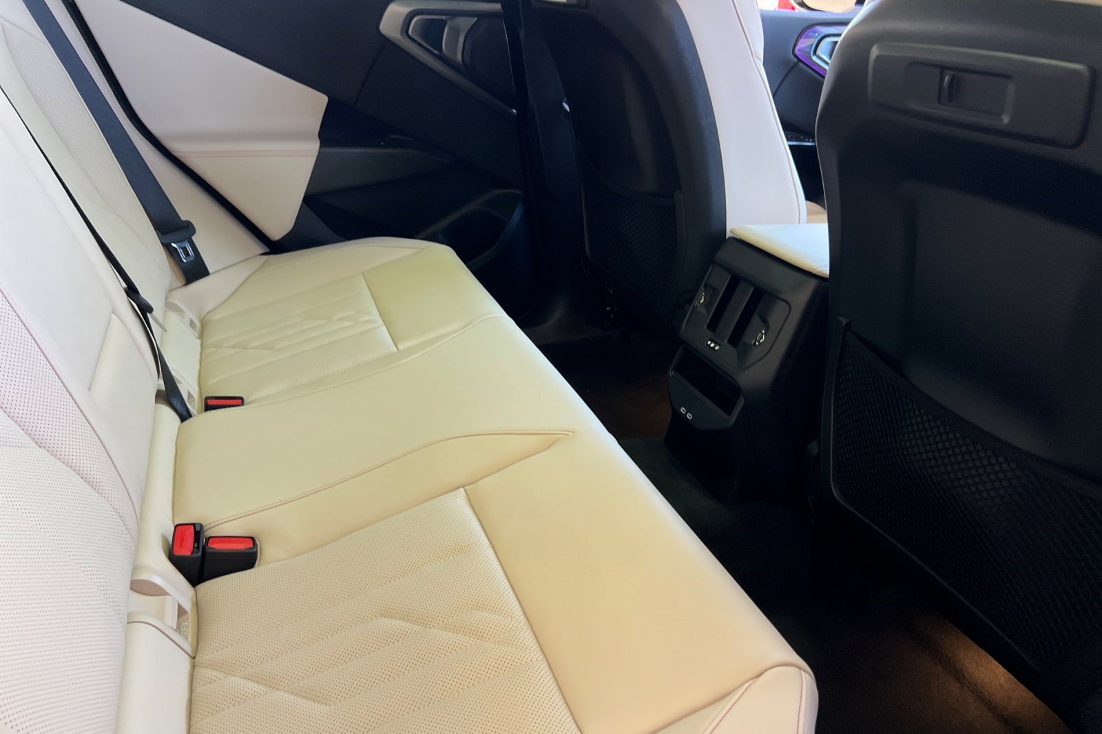 2026 BMW X3 30 - Photo 31