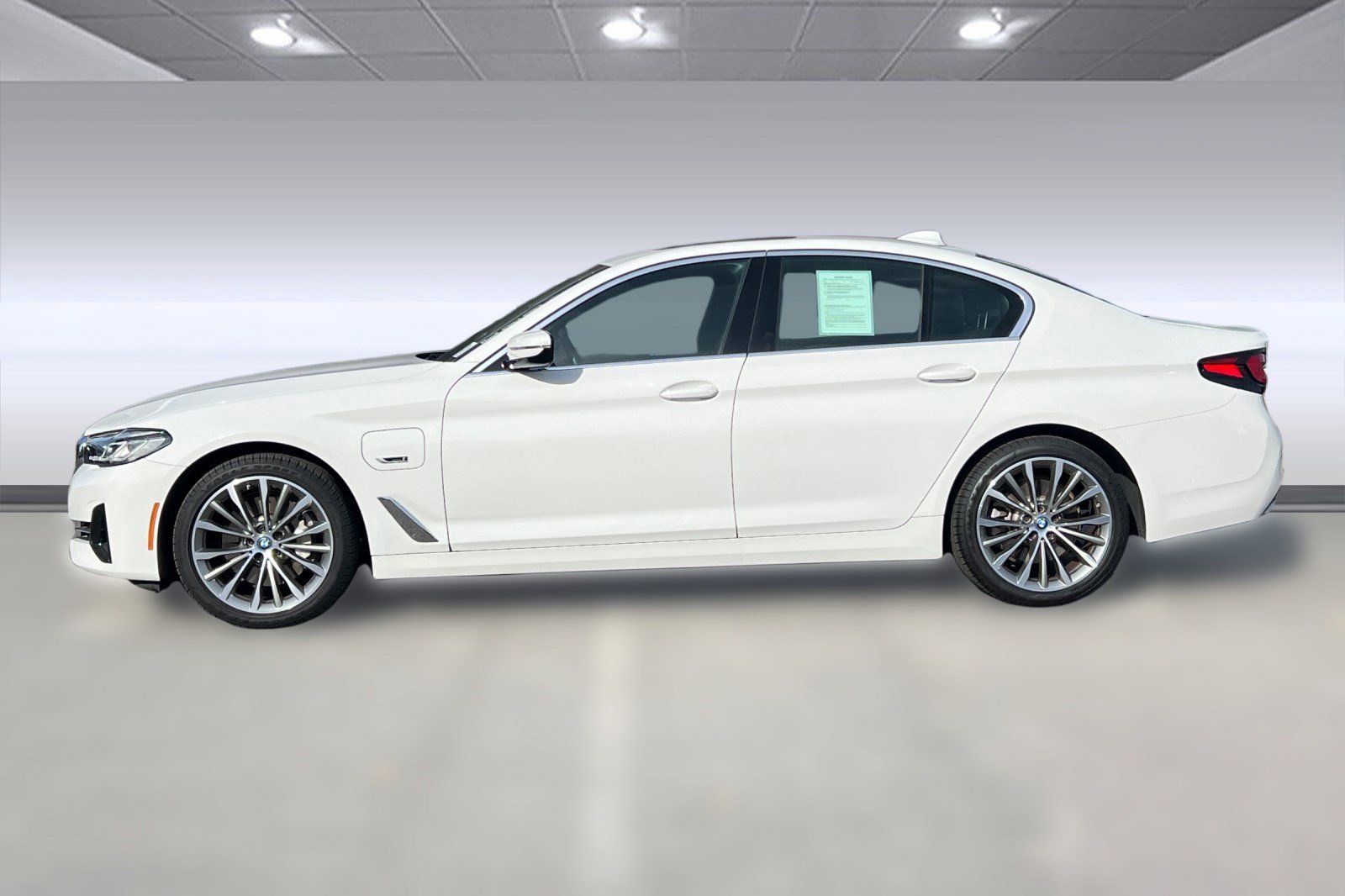 2023 Bmw 530e 5-Series photo 2