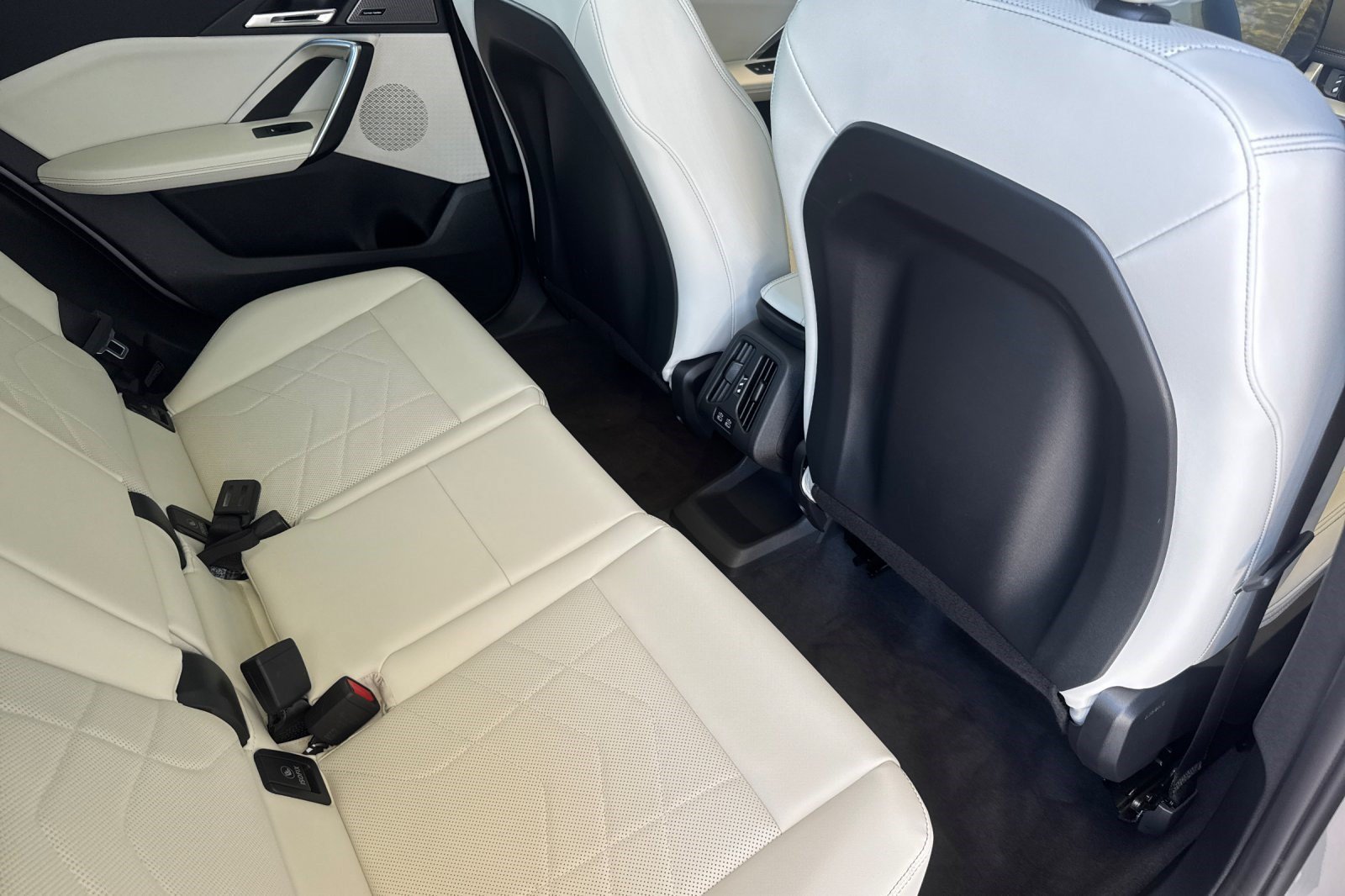 2026 BMW X1 28i - Photo 29