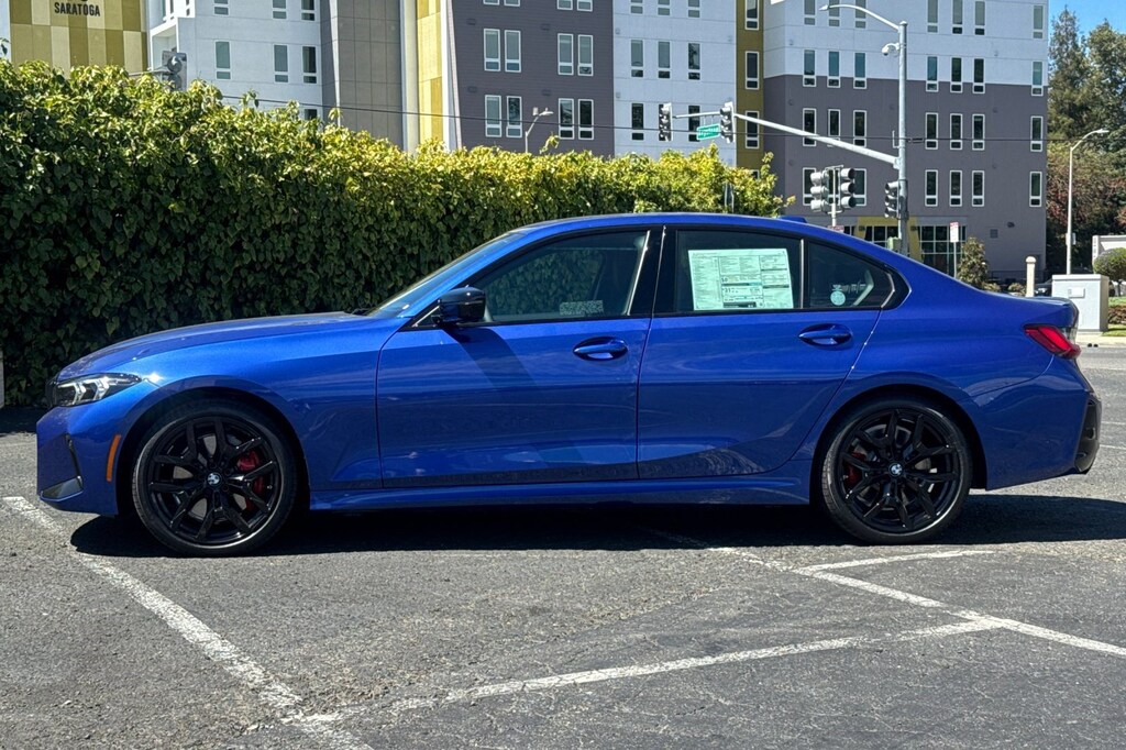 New 2026 BMW 330i Sedan