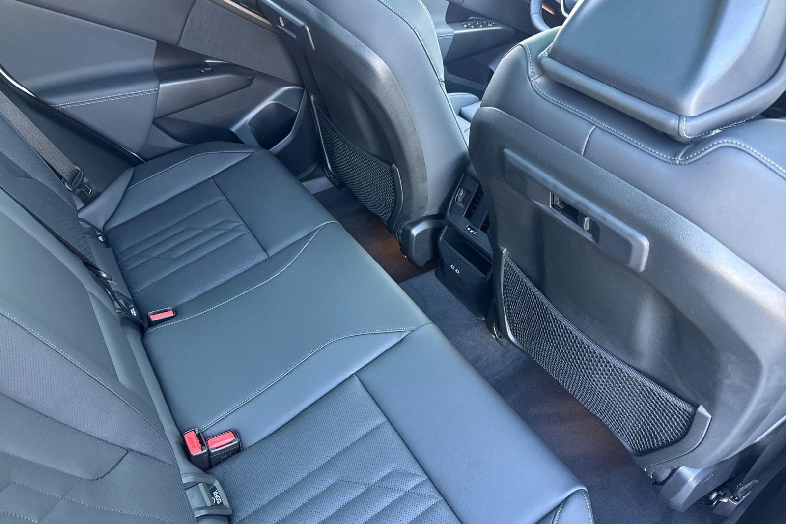 2025 BMW X3 30 - Photo 30