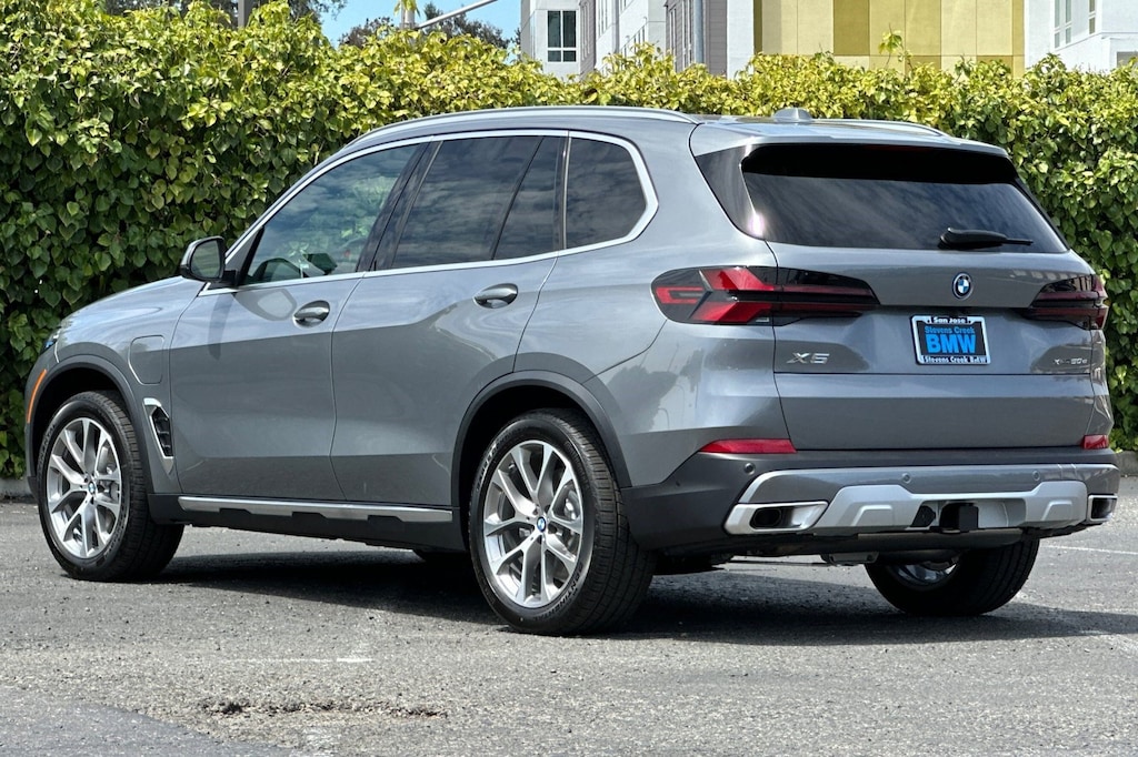 New 2026 BMW X5 PHEV xDrive50e SUV