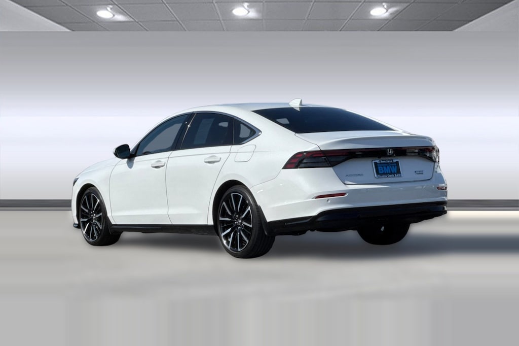 Used 2023 Honda Accord Hybrid Touring w/BSI Sedan