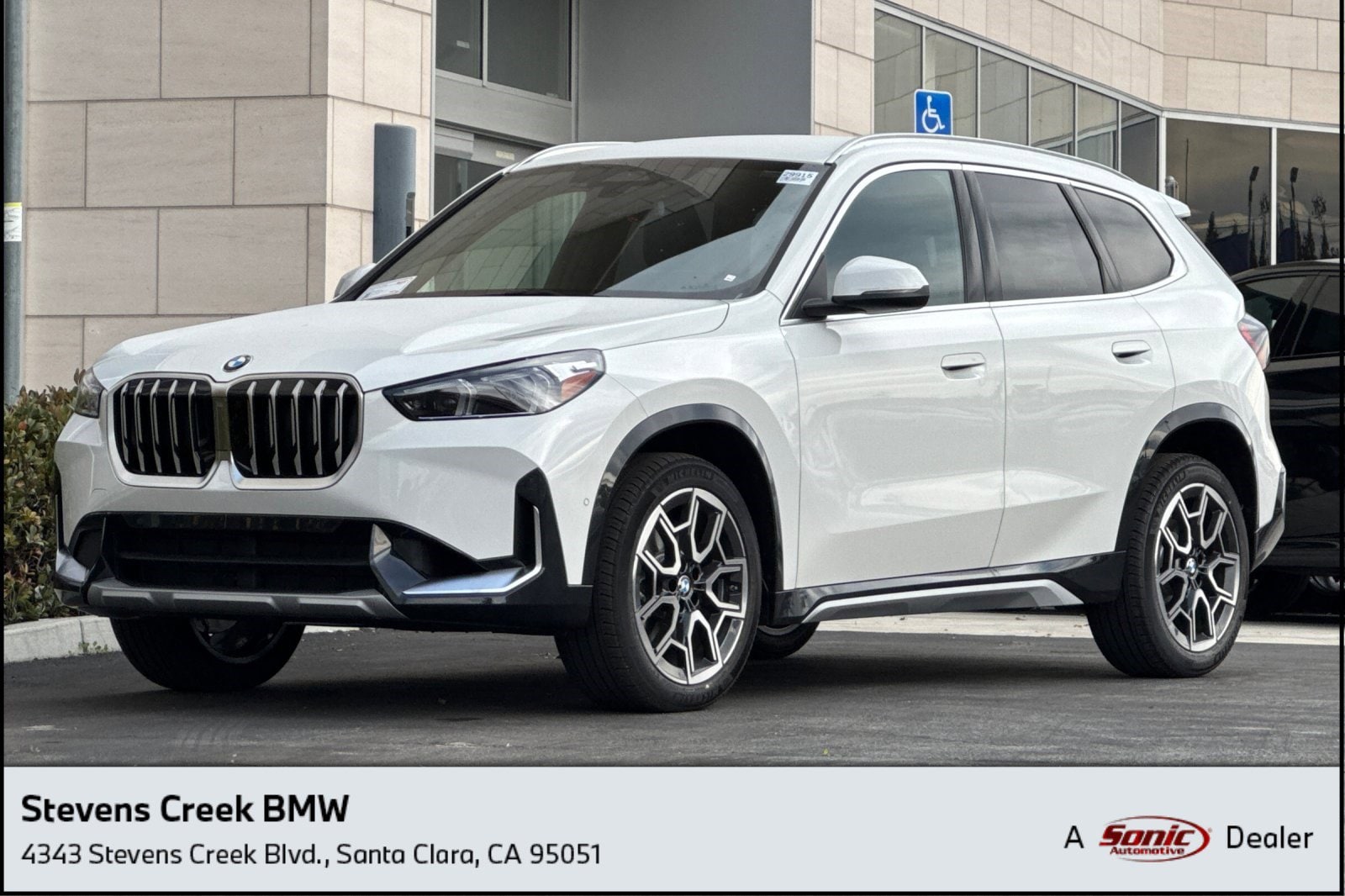 2026 BMW X1 28i's photo
