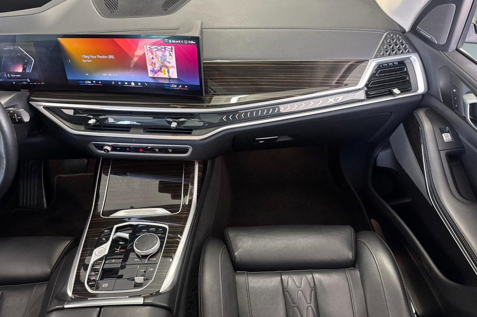 2025 BMW X7 40i - Photo 28