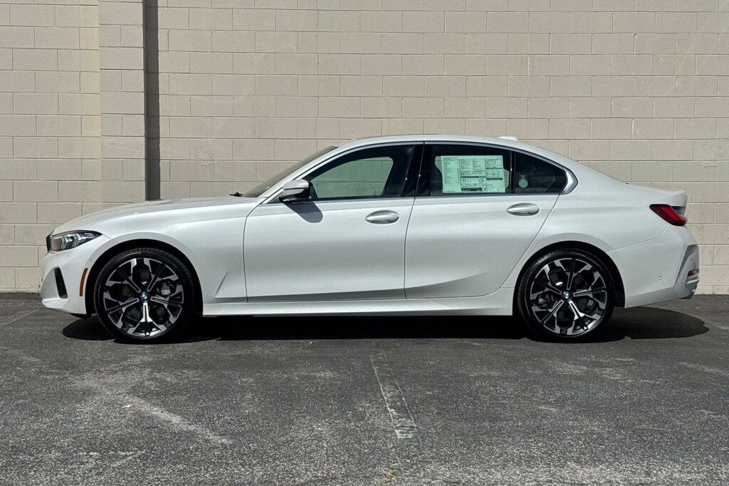 New 2026 BMW 330i Sedan