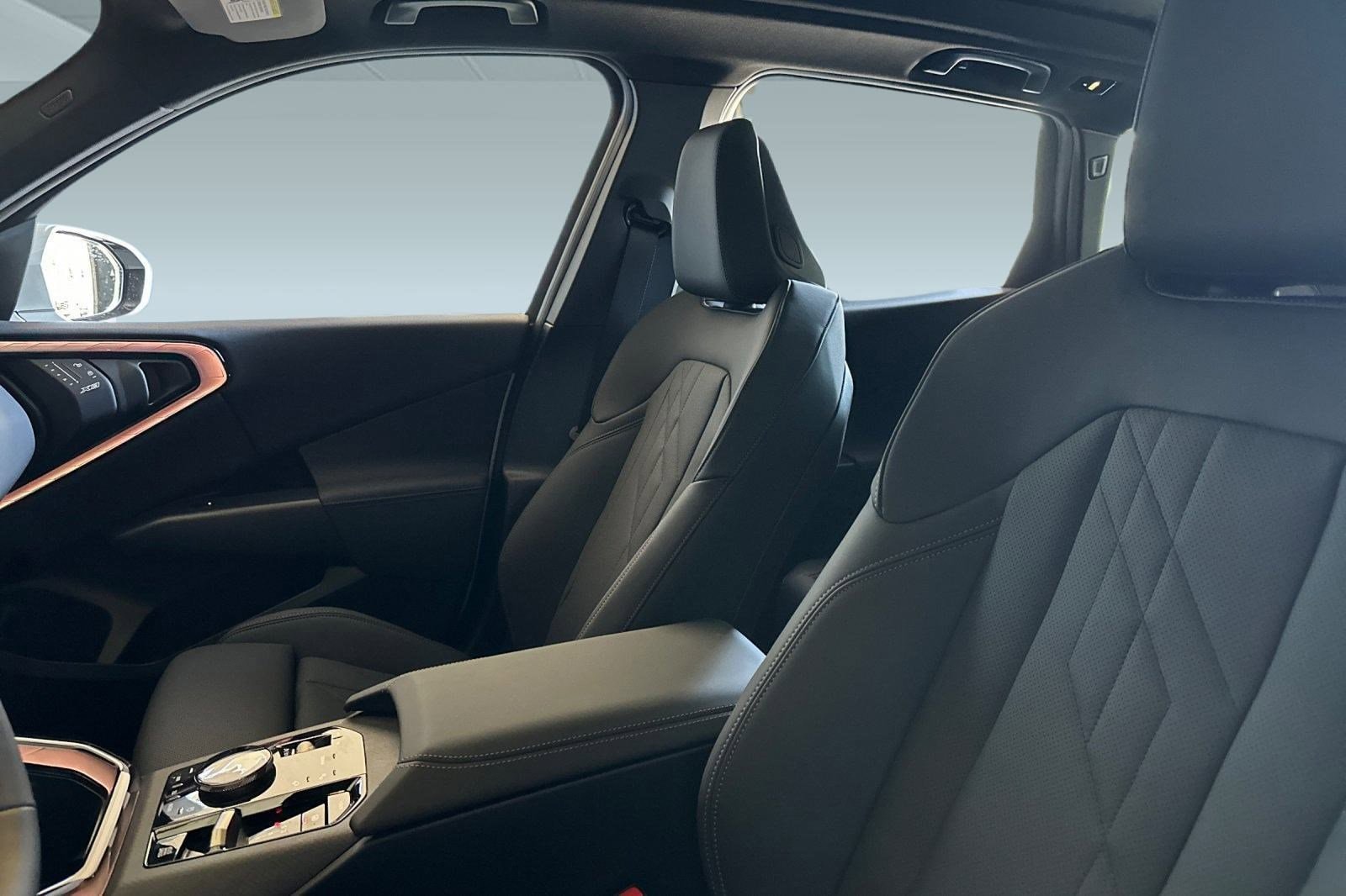 2025 BMW X3 30 - Photo 17
