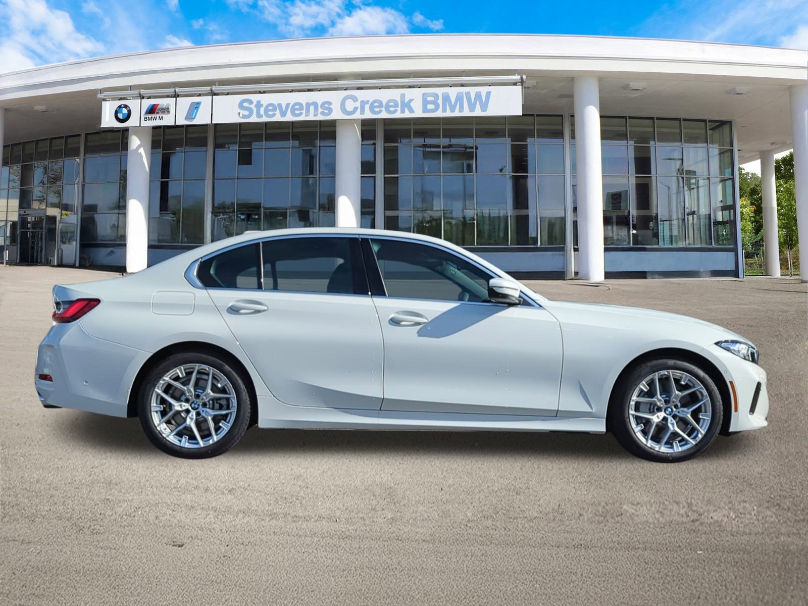 2025 Bmw 330i photo 2