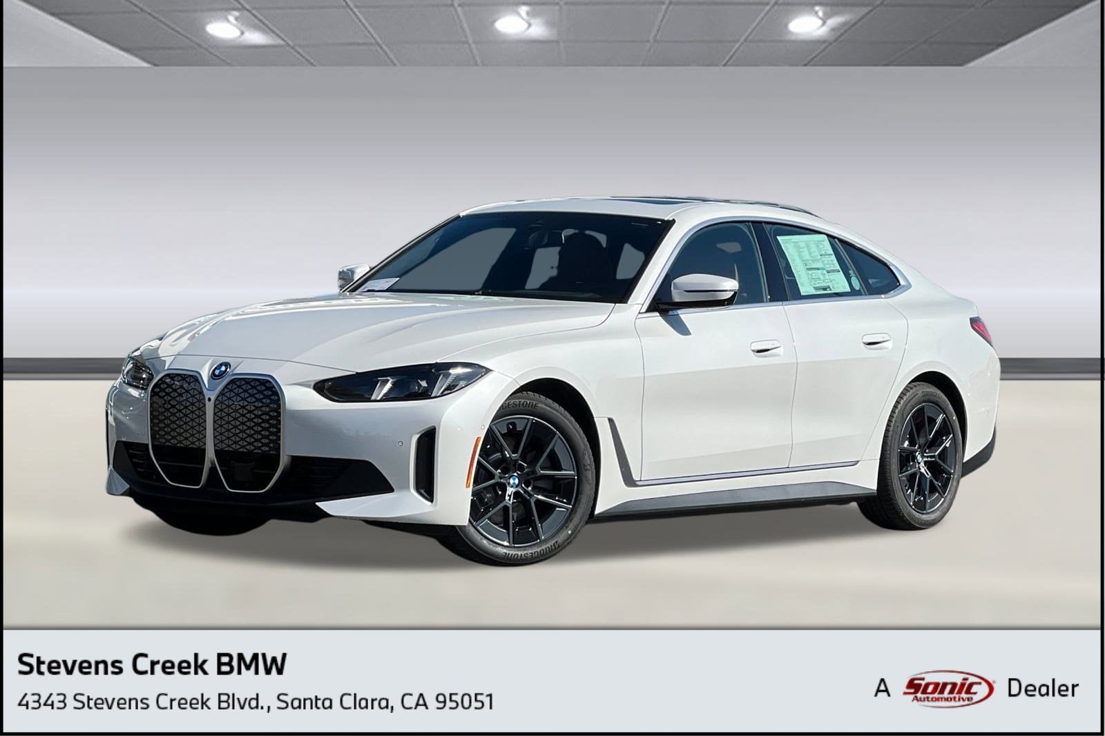 2025 BMW i4 40's photo