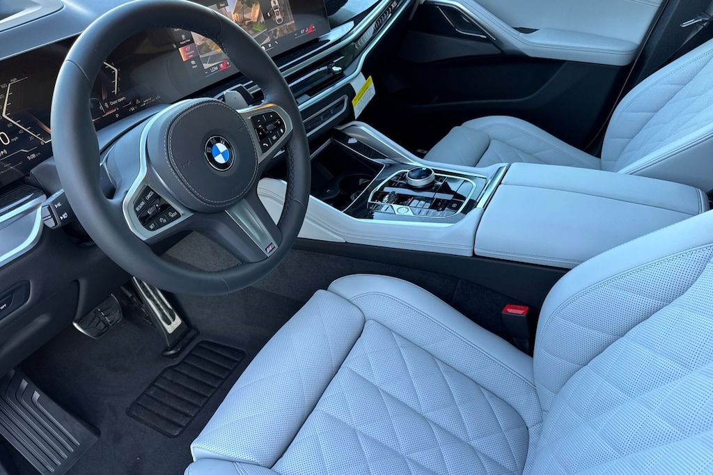 New 2026 BMW X6 xDrive40i SUV