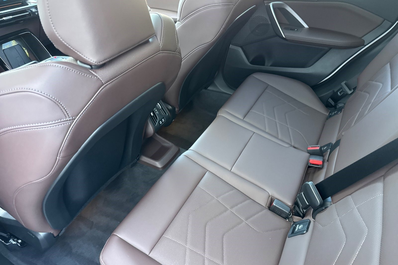 2025 BMW X1 28i - Photo 24