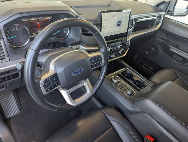 2024 Ford Expedition XLT photo 4