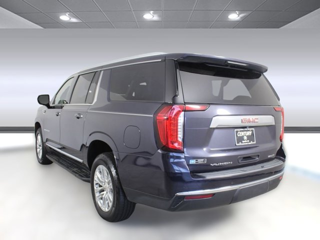 2023 Gmc Yukon XL SLT photo 2