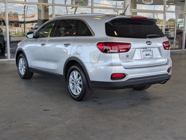 2020 Kia Sorento LX photo 3
