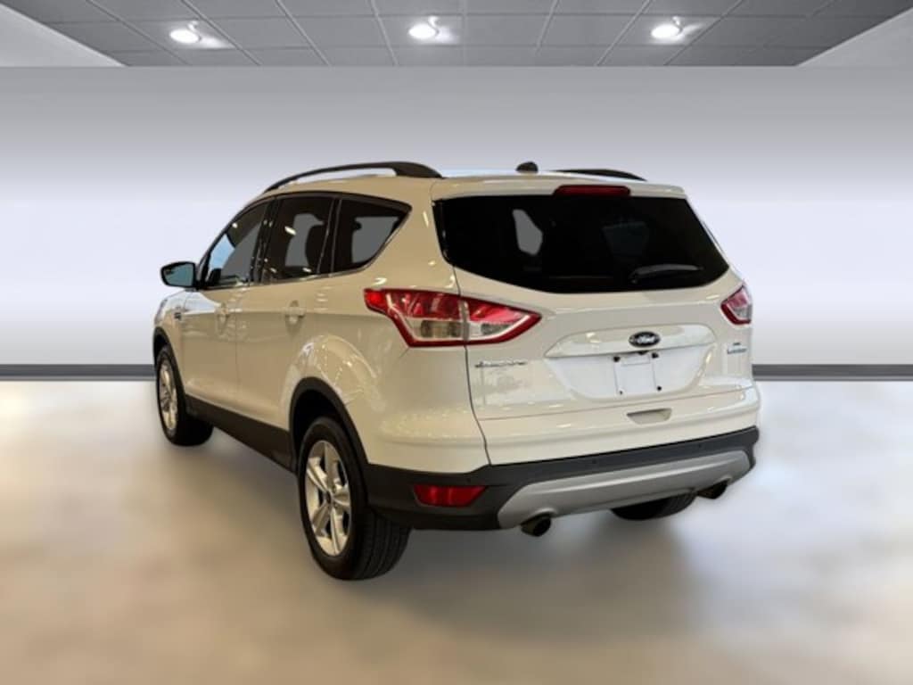 Used 2016 Ford Escape SE SUV