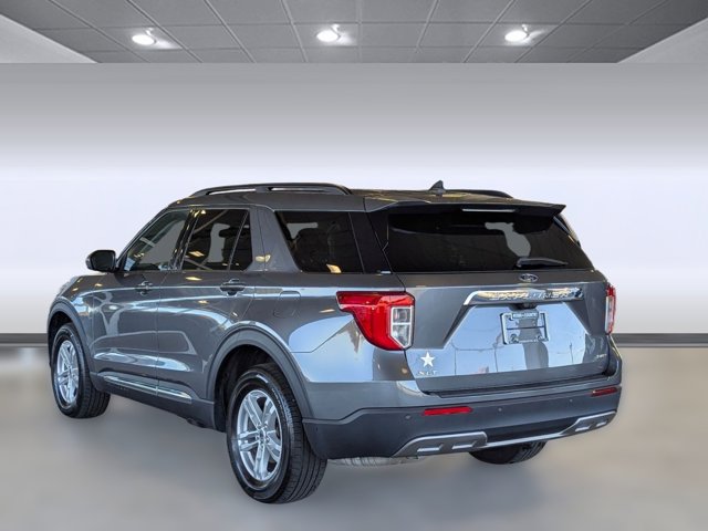 2022 Ford Explorer XLT photo 3