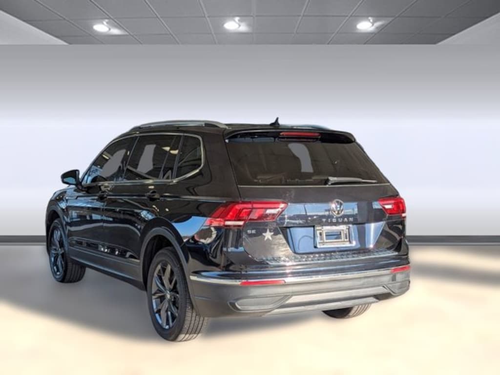 Used 2024 Volkswagen Tiguan SE SUV
