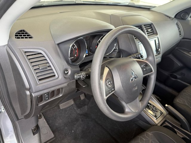 Outlander Sport ES SUV