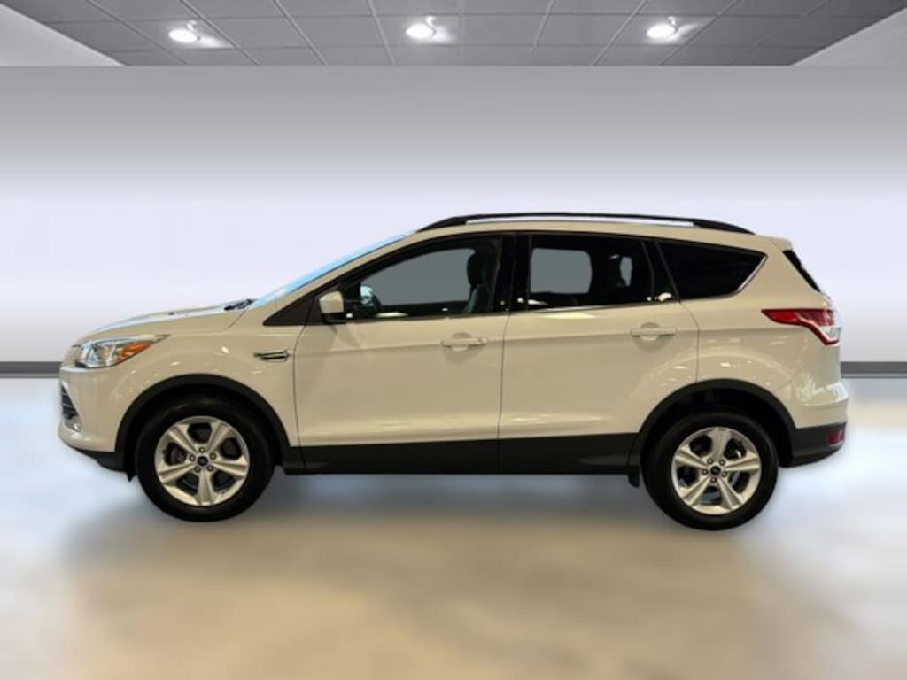 Used 2016 Ford Escape SE SUV