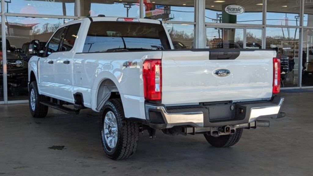 Certified 2024 Ford F-350 XLT Truck Crew Cab