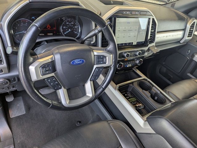 2022 Ford F-250 Lariat photo 3