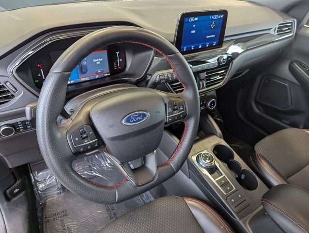 2024 Ford Escape ST-Line photo 3