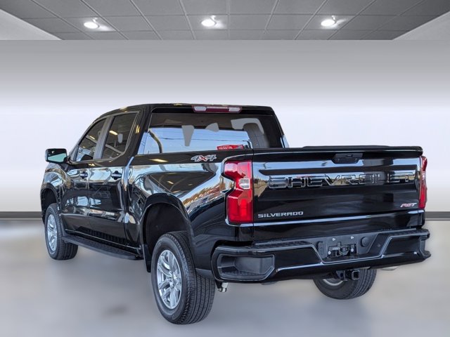 2021 Chevrolet Silverado 1500 RST photo 2