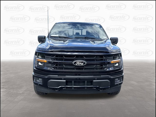 2025 Ford F-150 XLT photo 3