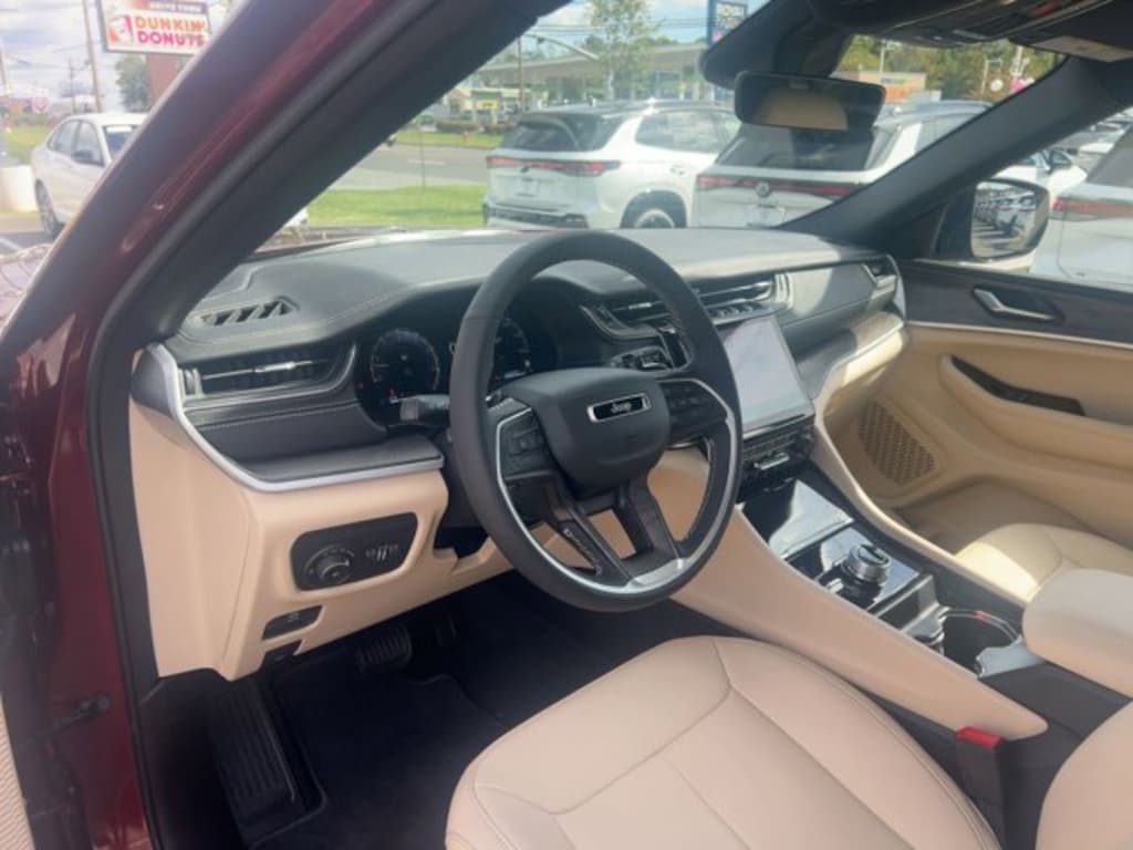 Used 2025 Jeep Grand Cherokee L Limited SUV