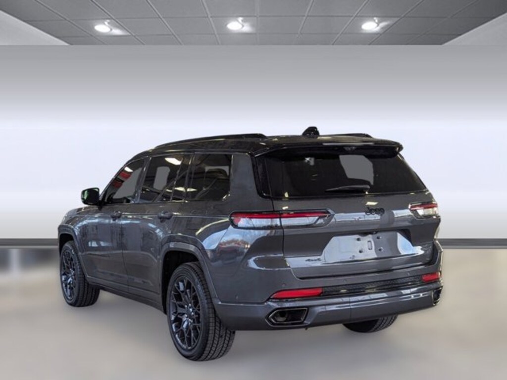 Used 2023 Jeep Grand Cherokee Summit Reserve SUV