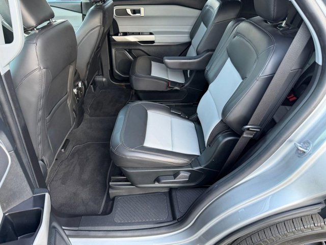 2022 Ford Explorer XLT - Photo 13